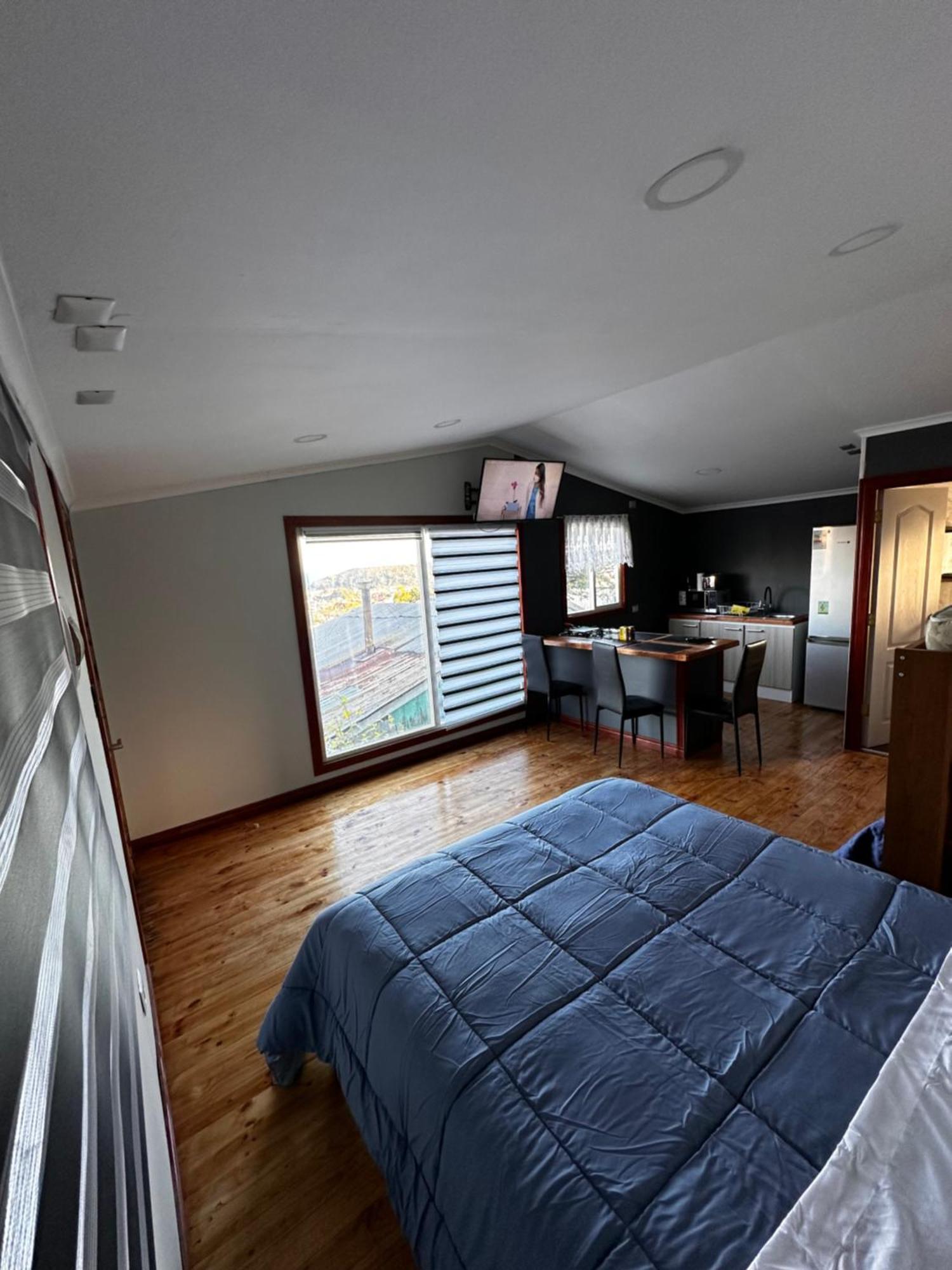 Hostal Y Cabanas Mirando Al Mar ปวยร์โตมอนต์ ภายนอก รูปภาพ