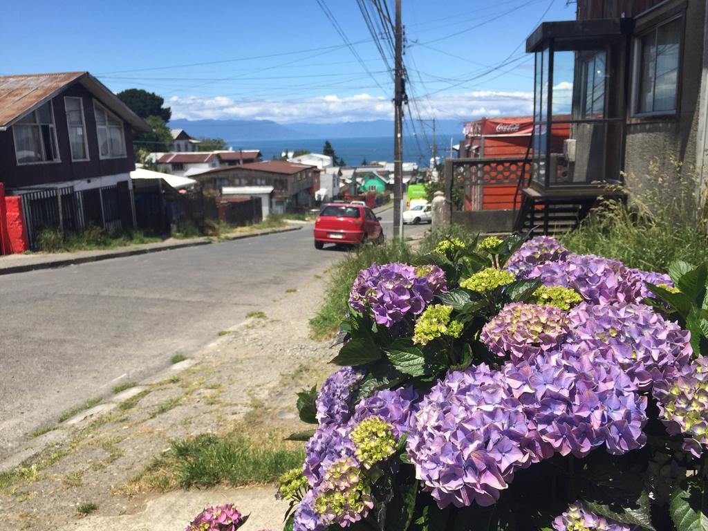Hostal Y Cabanas Mirando Al Mar ปวยร์โตมอนต์ ภายนอก รูปภาพ
